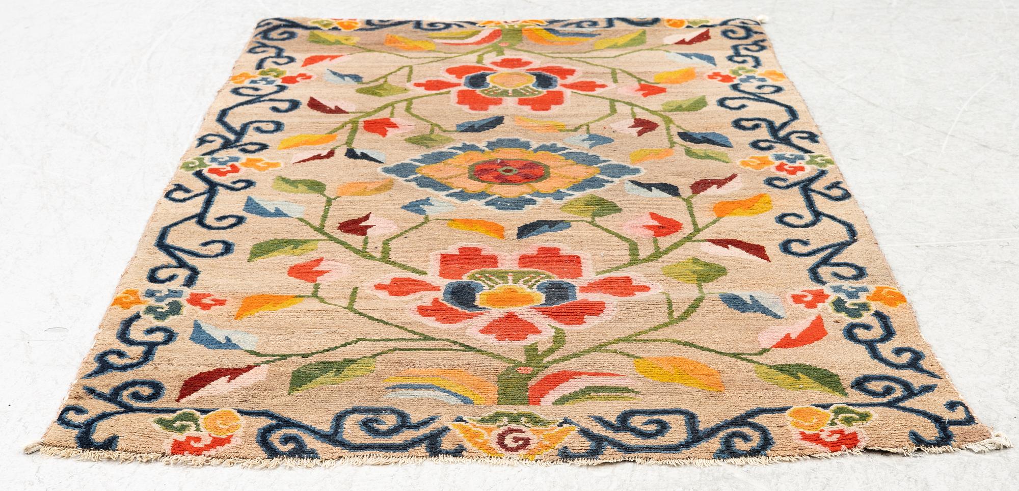 Matta, antik Tibet, 1890-1900, ca 166 x 88 cm.