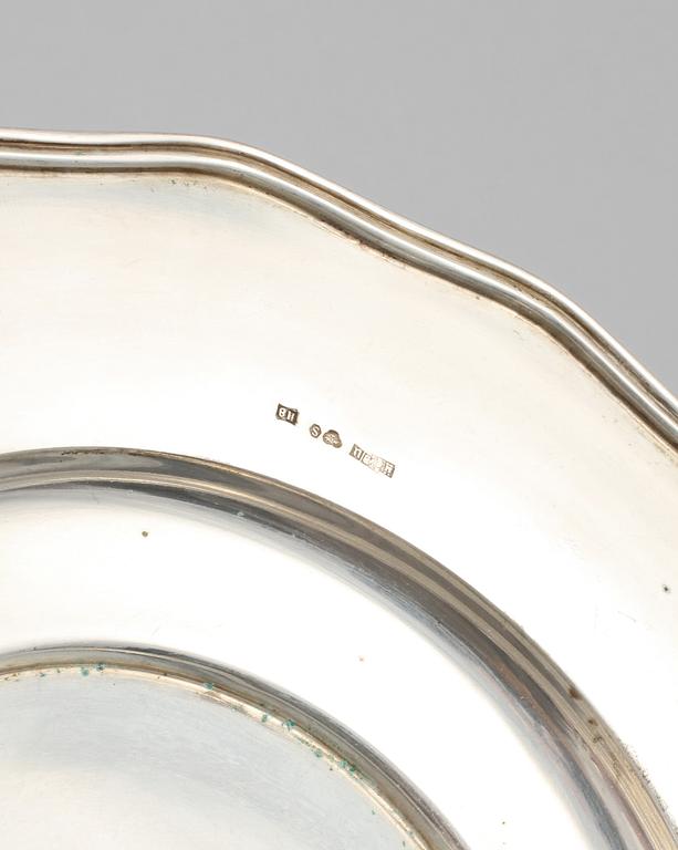 PARTI SILVER, 63 delar, mestadels Sverige, 1900-tal, total vikt ca 1050 g.