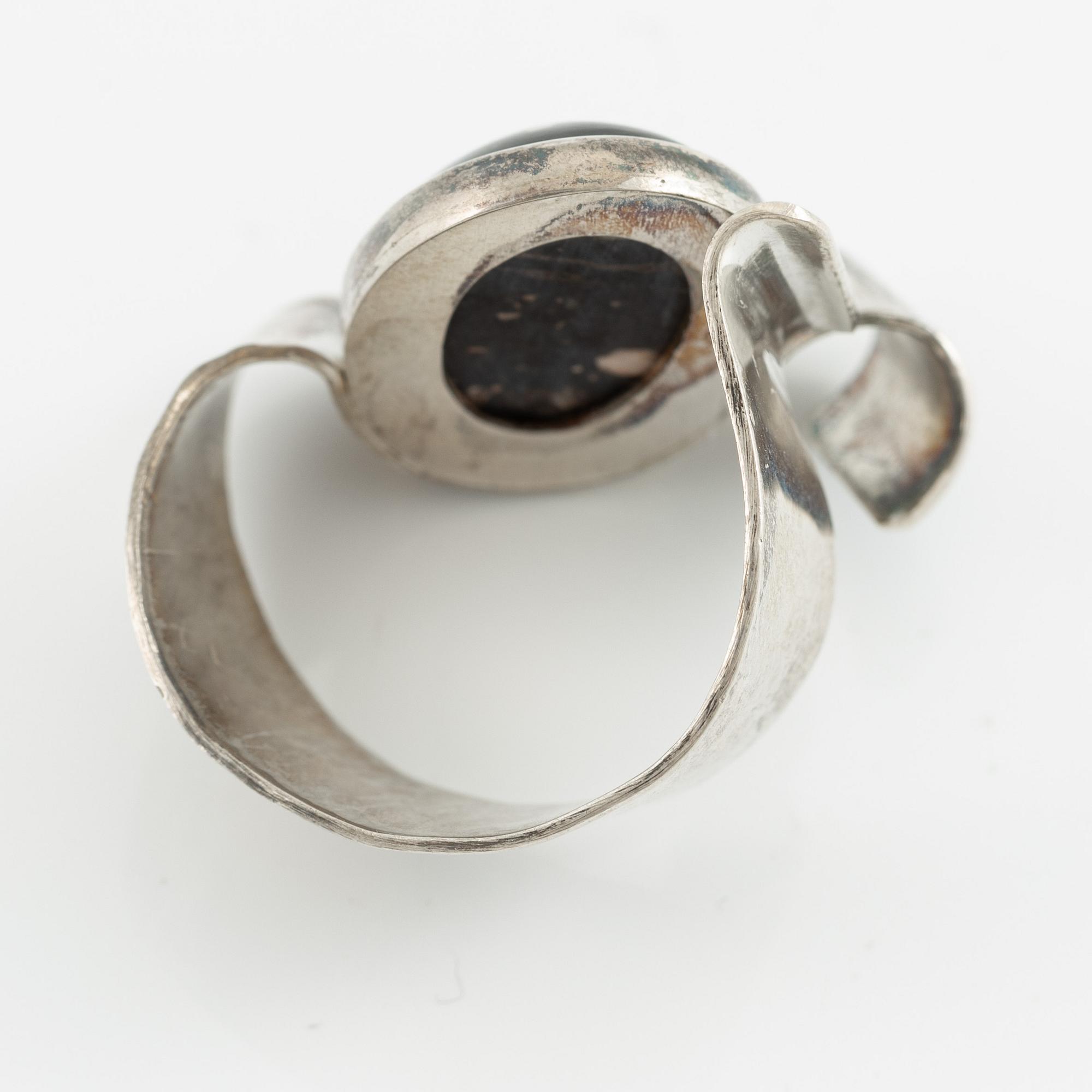 Jan-Christer Lundqvist, ring, silver with porphyry (Loka-Risberg) Skövde.