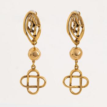 Oscar De La Renta clip earrings.