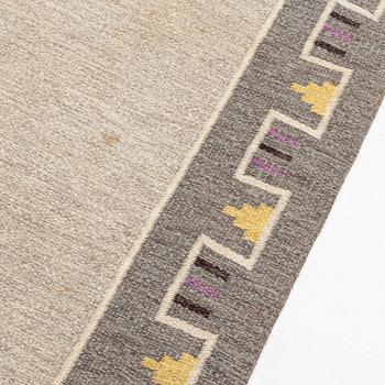 A swedish  1920-30s flat weave carpet, c 243 x 162 cm.