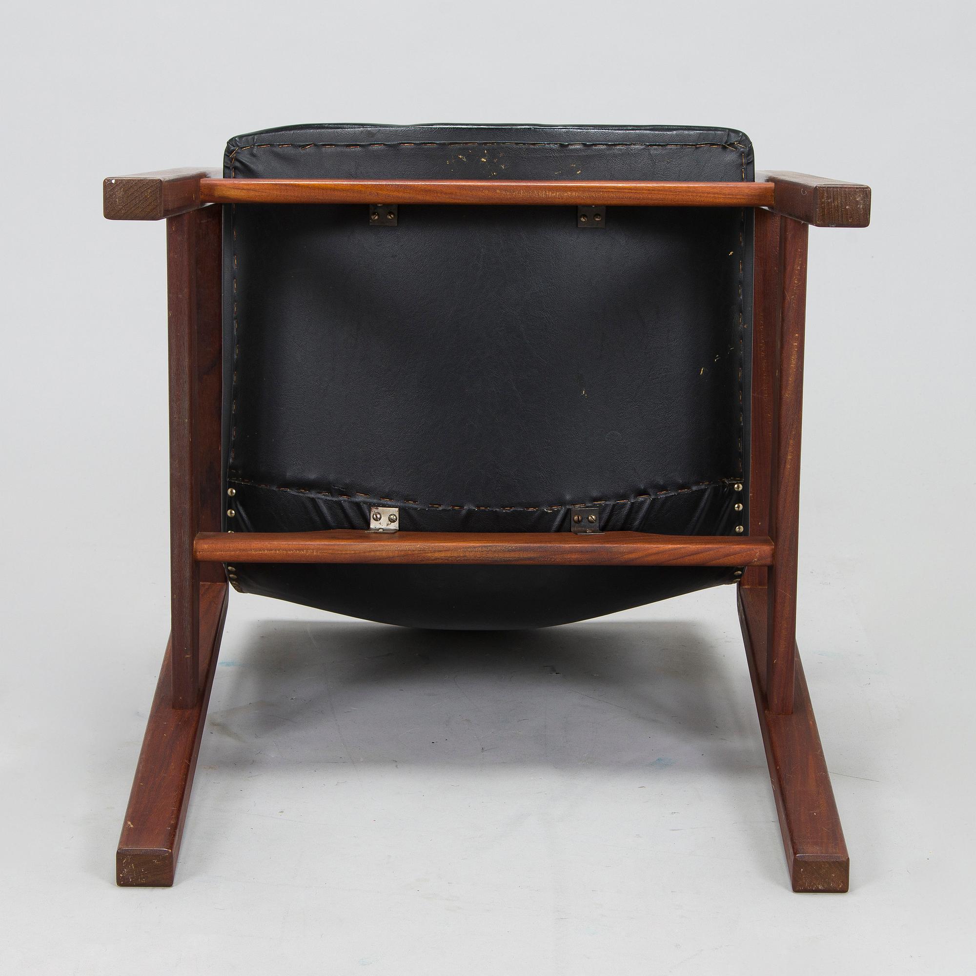 Carl Gustaf Hiort af Ornäs, nojatuoli, "Hamlet", Puunveisto Oy - Träsnideri Ab, 1960-luku.