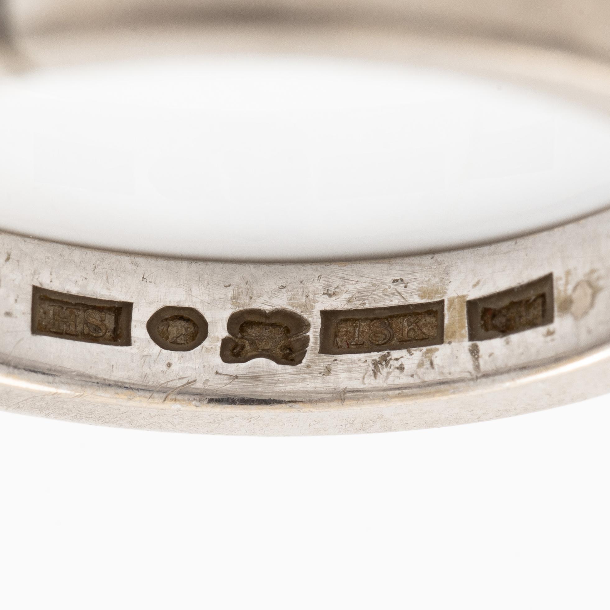 Ring, 18K white gold set with brilliant-cut diamonds, a total of 0.63 ct according to the engraving.