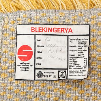 Machine-woven rya, "Blekinge", Svängsta Carpet Weaving, approx. 396 x 305 cm.