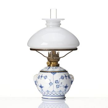 A Royal Copenhagen 'Musselmalet' / 'blue fluted' lamp, Denmark, 1893-1900.