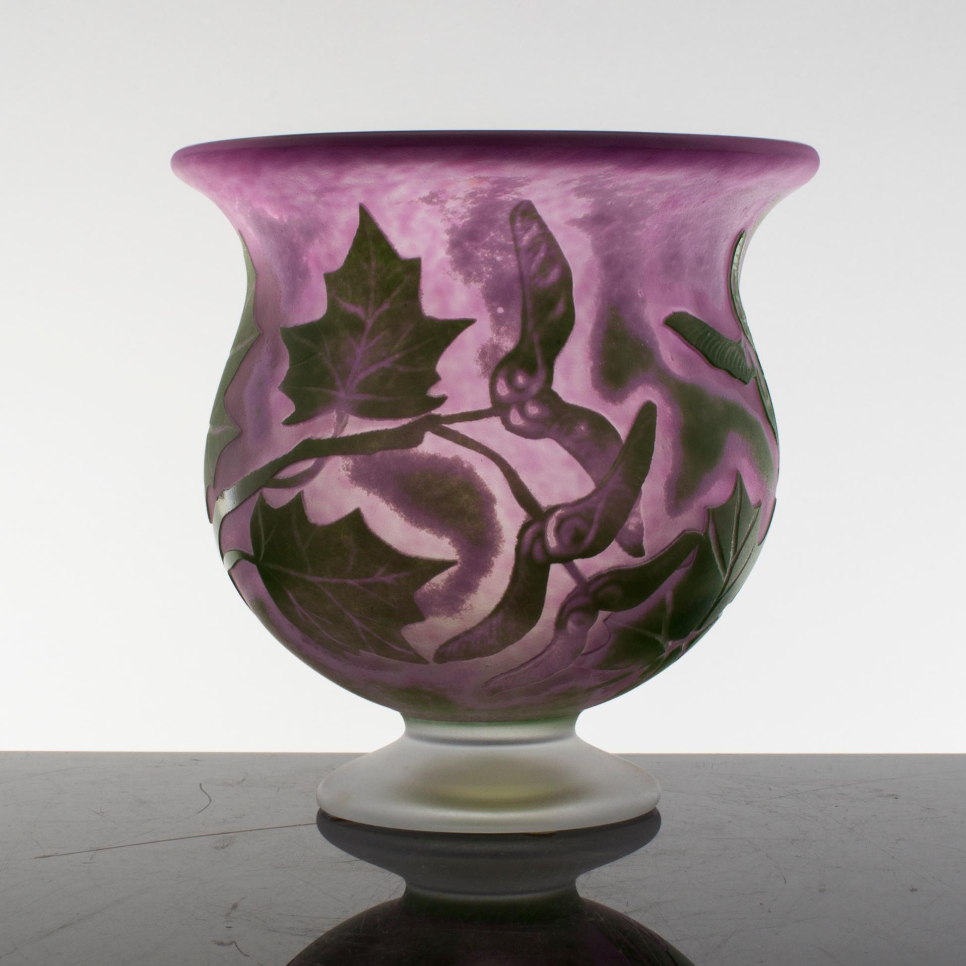An overlay unique glass vase by Astrid Gate 1997.