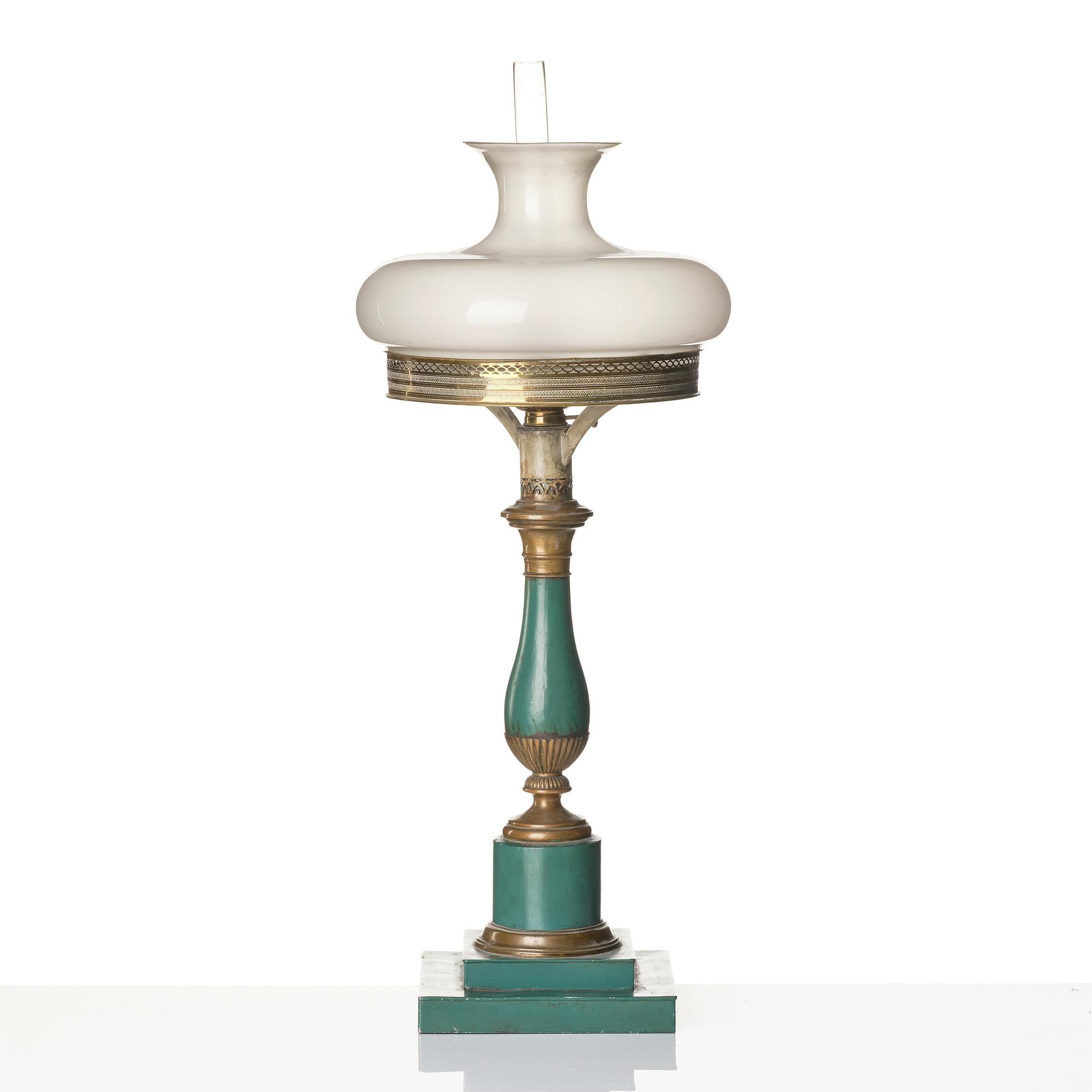 Sinumbralamp, 19th century.