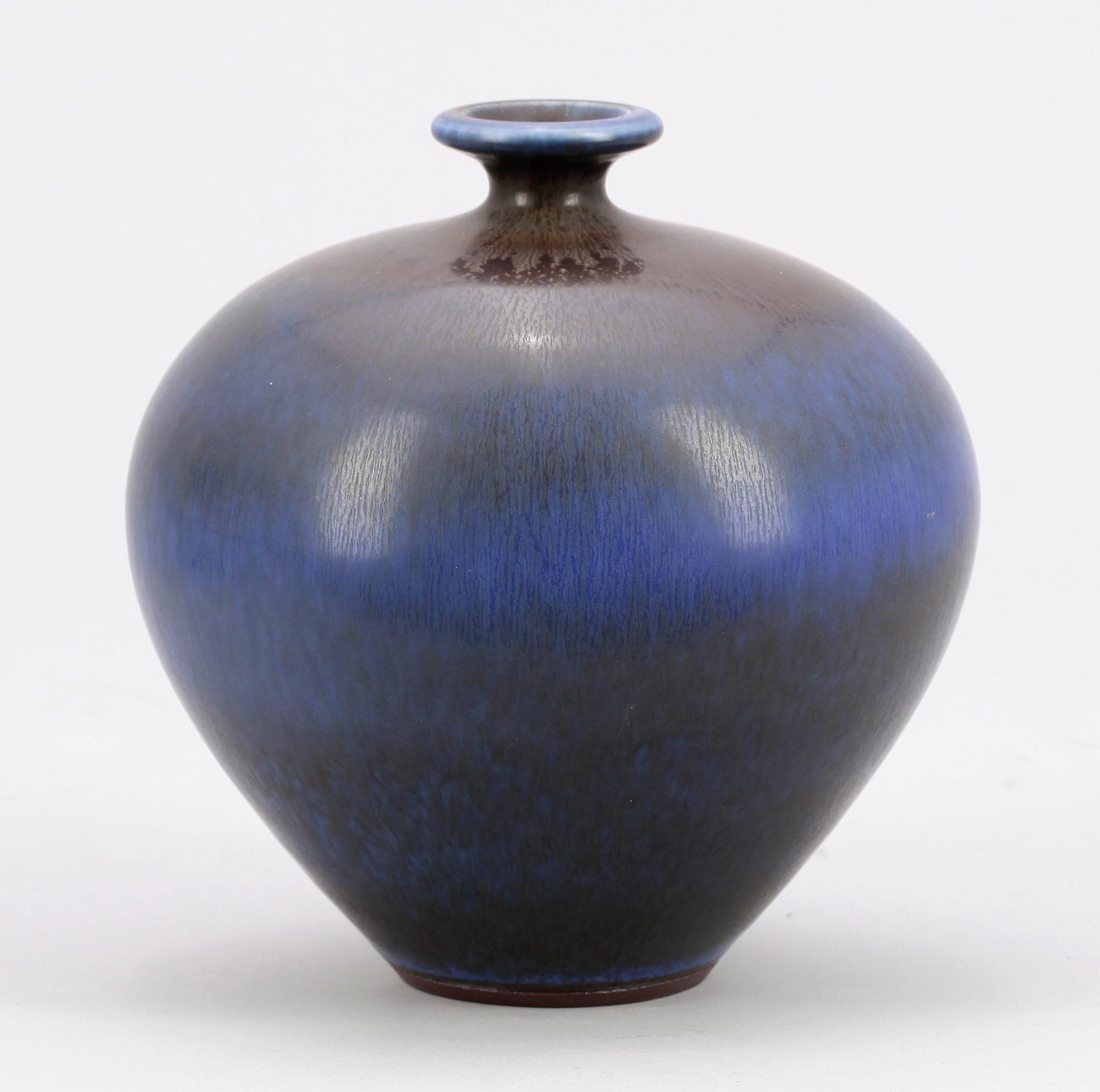 VAS, stengods, Bernt Friberg, Gustavsberg, sign.