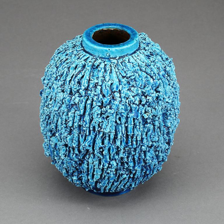 VAS, chamotterat stengods, Gunnar Nylund, Rörstrand, 1900-talets andra hälft.