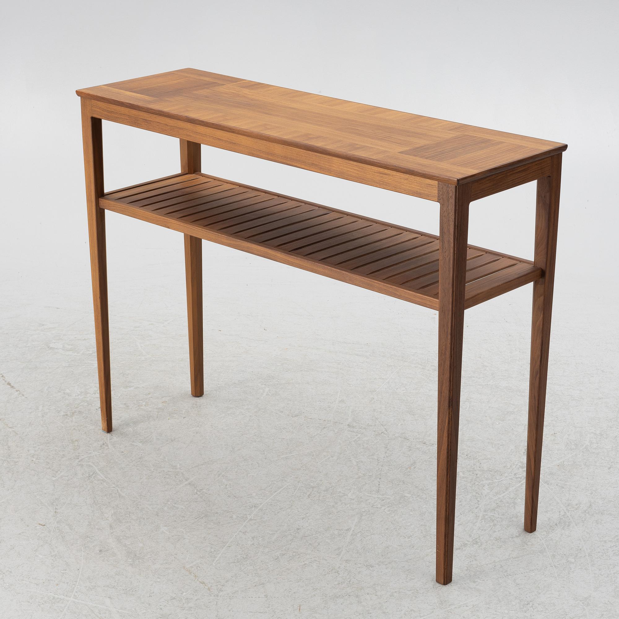 Carl Malmsten, Side table, carpenter Stefan Olsson AB, Gotland.
