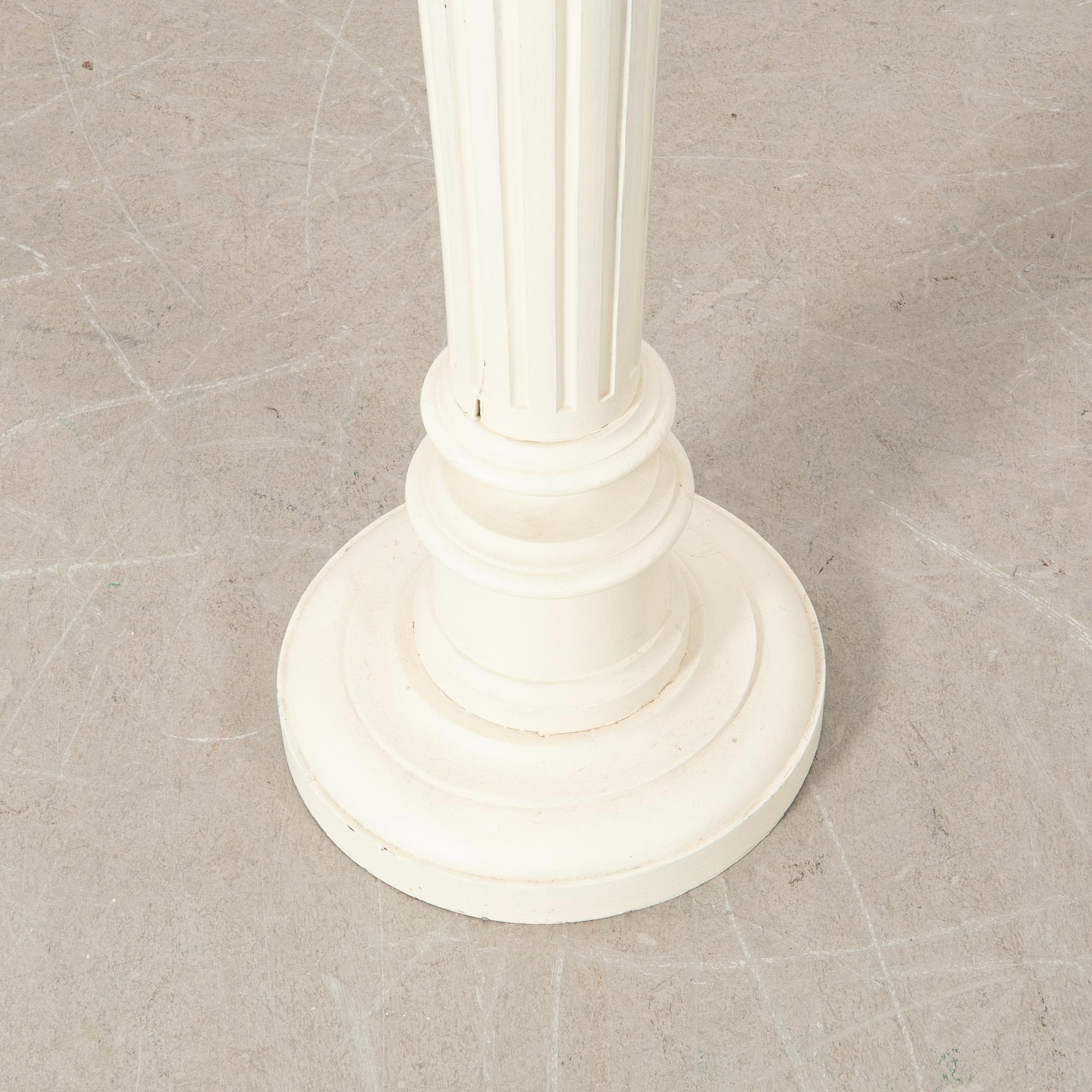 Pedestal, first half of the 20th century.