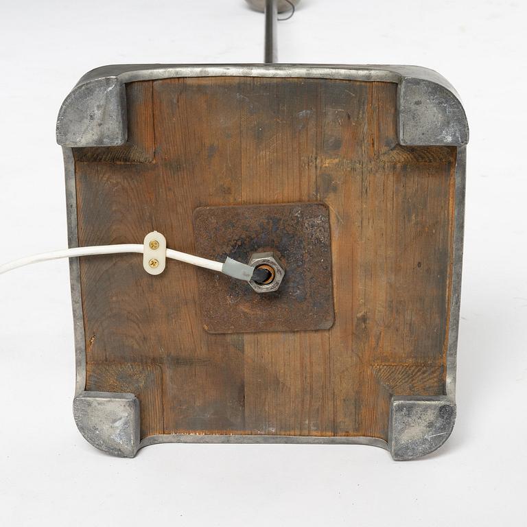 Uno Åhrén, golvlampa, modell "448", Firma Svenskt Tenn, Stockholm, 1930.