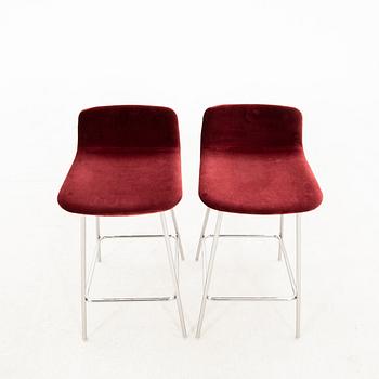 Hee Welling and Gudmundur Ludvik bar stools, 4 pcs "Pato Sledge" for Fredericia, contemporary.