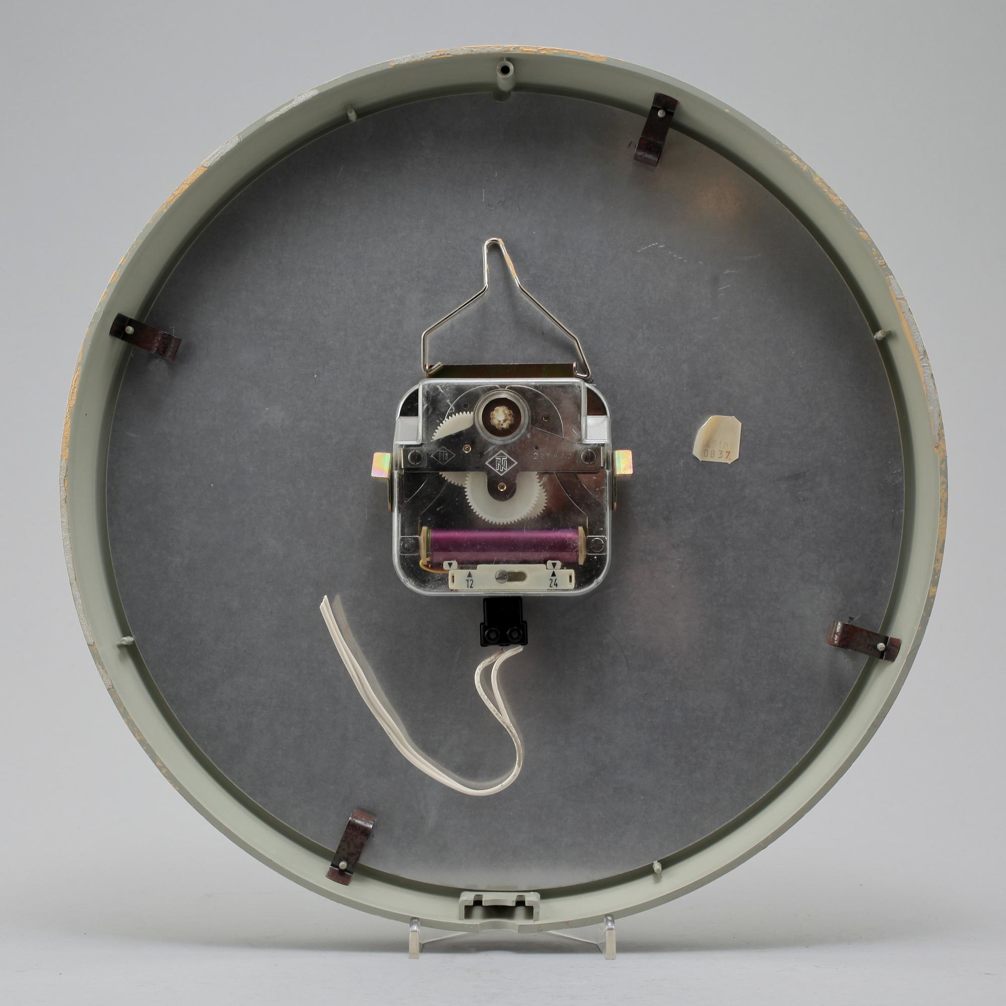 VÄGGKLOCKA, 1900-talets andra hälft.