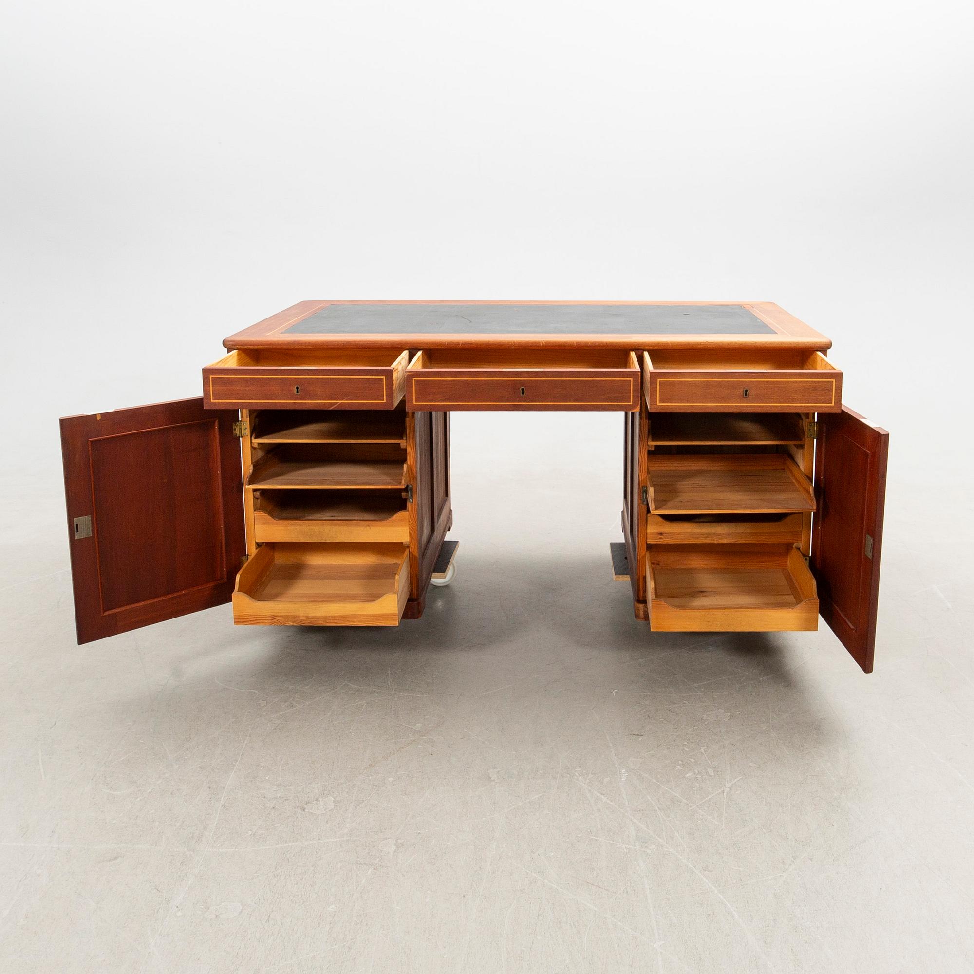 Desk, so-called Partners desk, double-sided, early 20th century.
