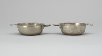 A pair of Swedish pewter bowls, Anders Näsman, Hudiksvall 1831-39.