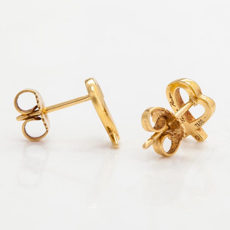 Tiffany & Co, Paloma Picasso, a pair of 18K gold 'Loving Heart' earrings.