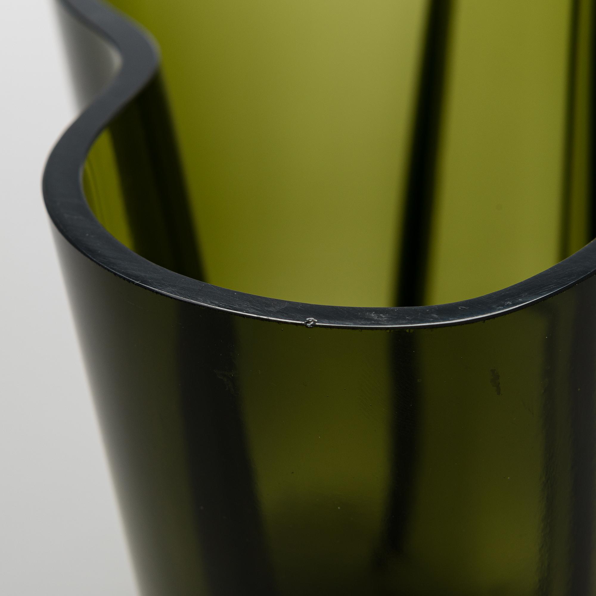Alvar Aalto, a '3030' vase signed Alvar Aalto 3030.
