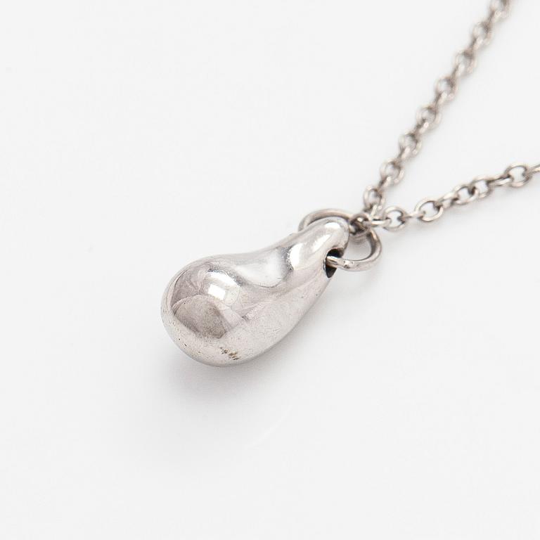 Tiffany & Co, Elsa Peretti, kaulakoru, "Teardrop", platinaa.