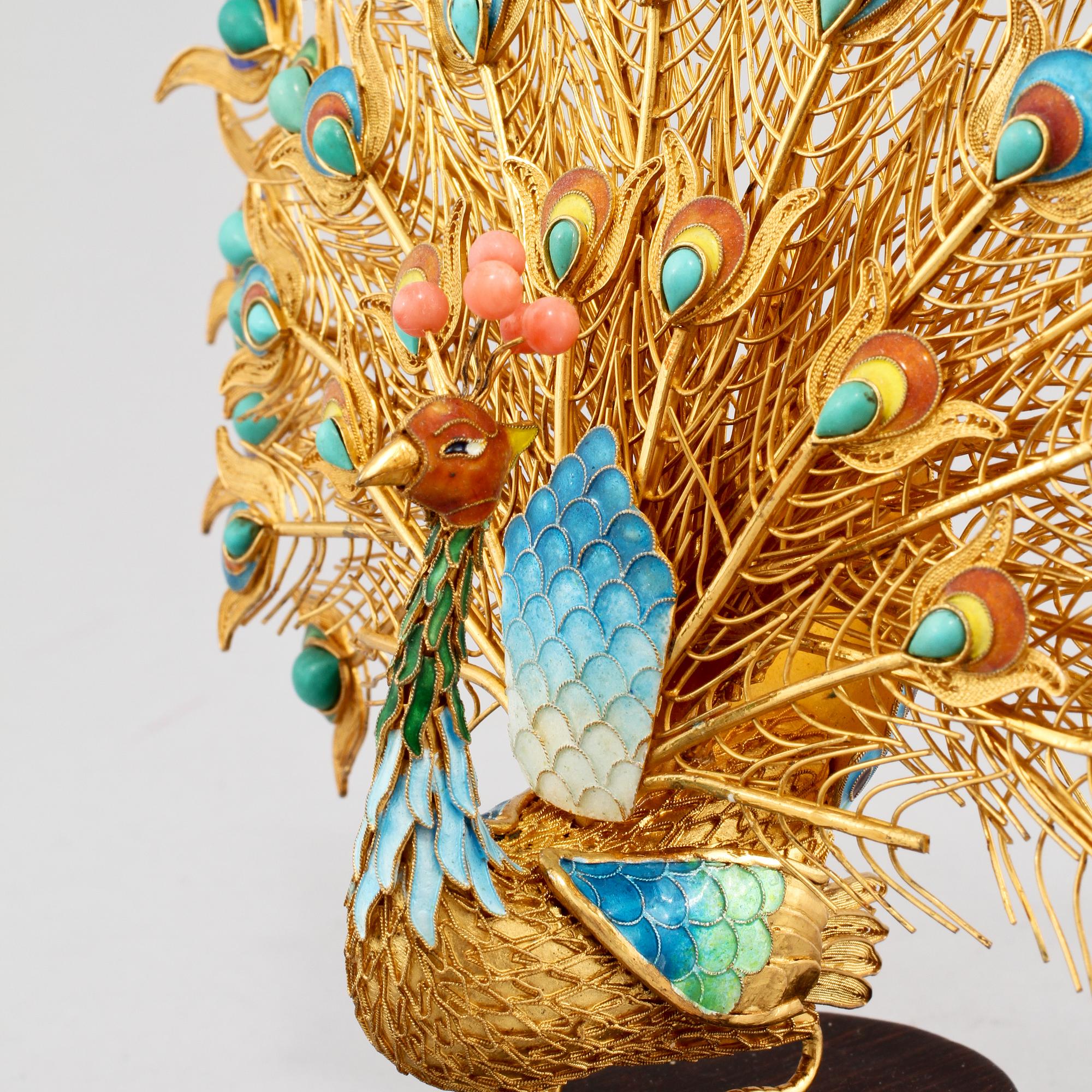 FIGURIN, förgyllt silver, troligen Kina, 1900-talets andra hälft.