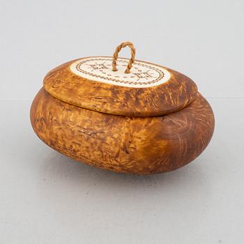 Lars Levi Sunna, a lidded box, Årosjok.