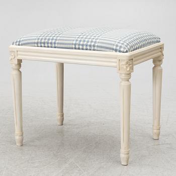Stolar, 8 st samt en taburett, gustaviansk stil, "Svenska modellen", delvis Åmells, 1900-talets slut.