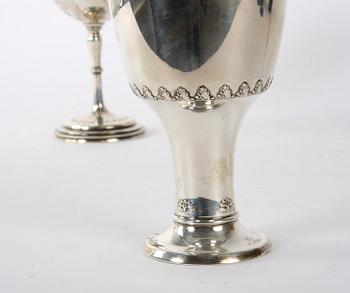 POKALER, 2 st, silver. W.A Bohlin 1929, resp engelsk mästare.