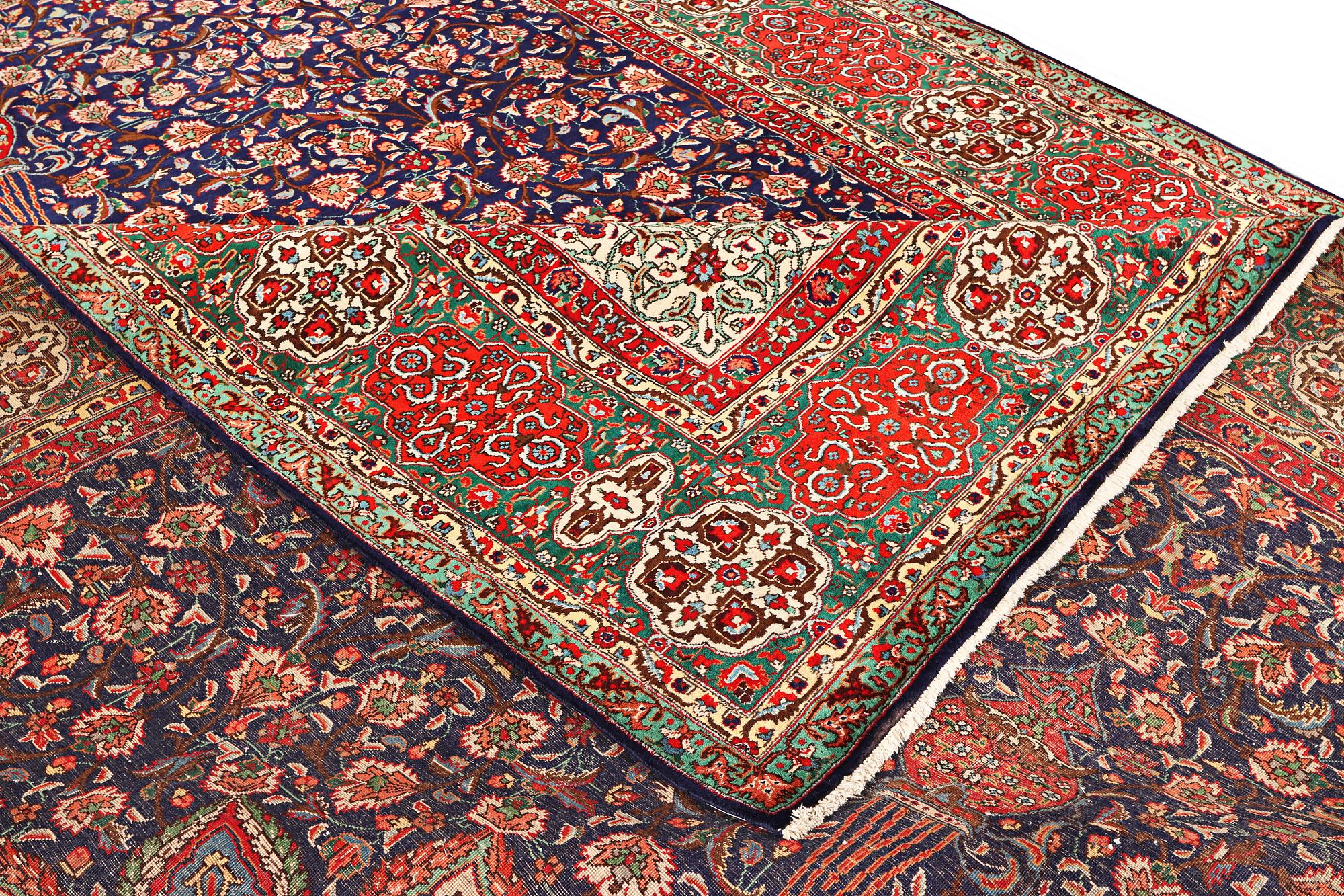 Matta, Kashmar, ca 500 x 348 cm.