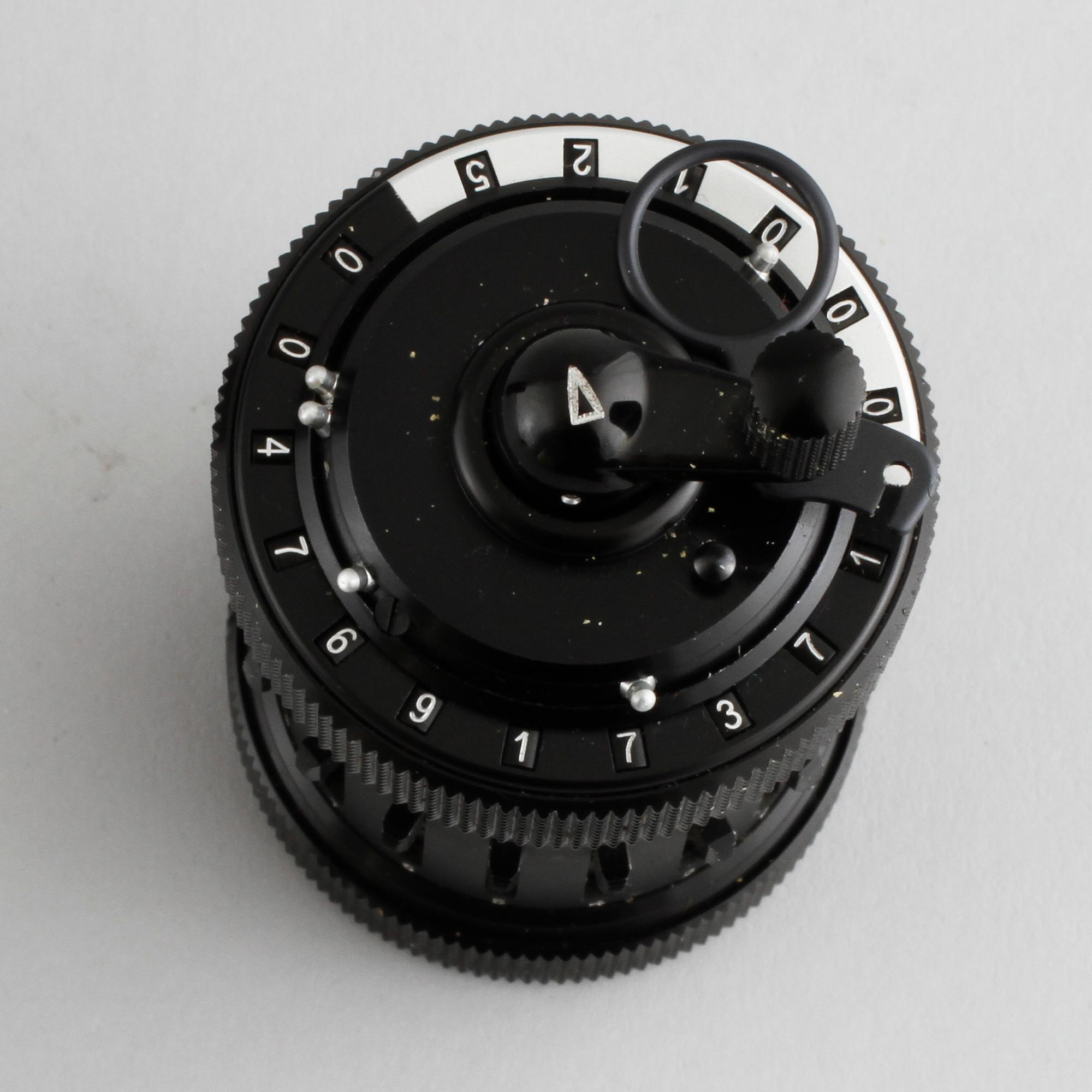 KALKYLATOR, "Curta, Type I", utvecklad av Curt Herzstark, tillverkad av Contina AG Mauren, 1956.