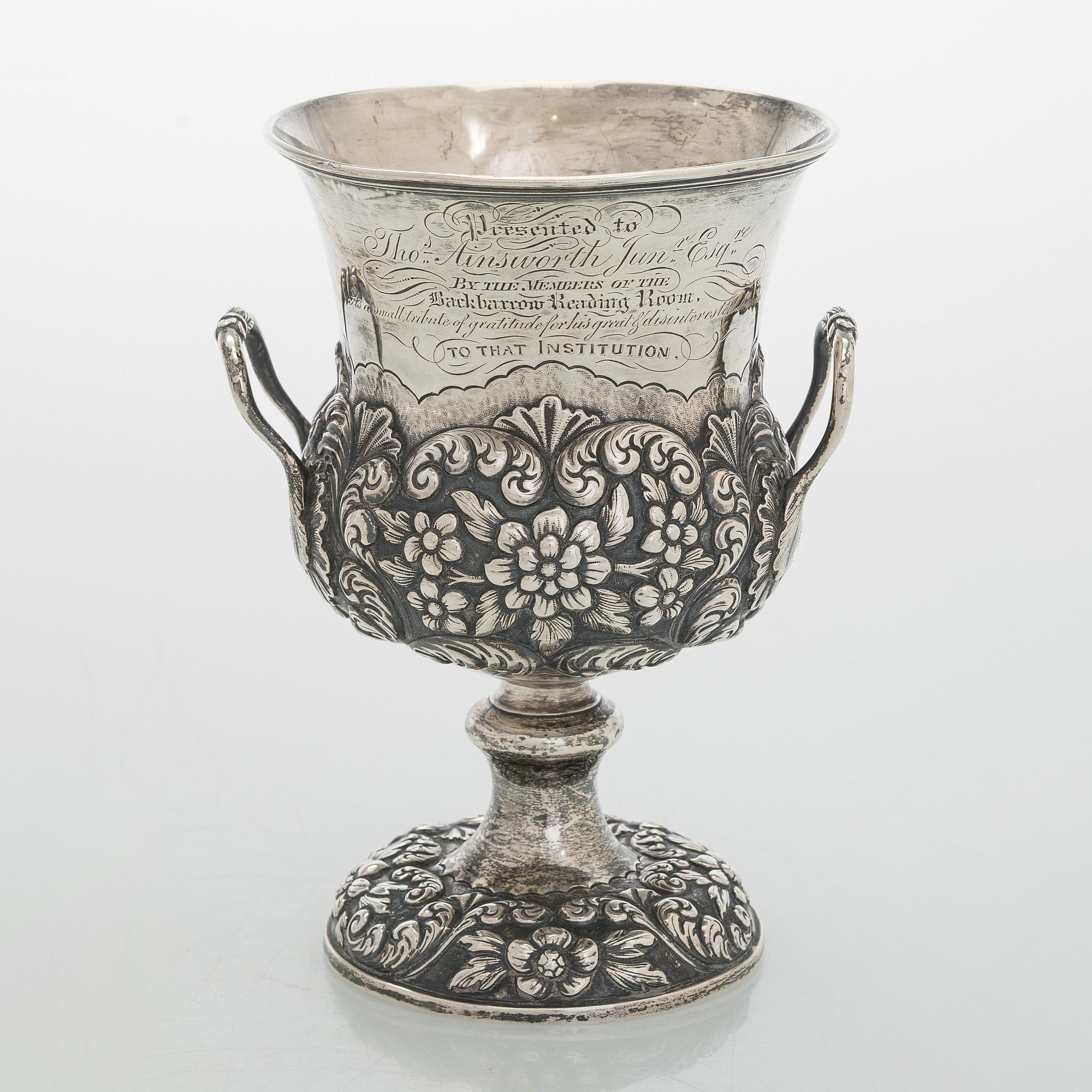 A sterling silver bowl, John Evans II,  London England 1838.