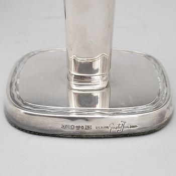 LJUSSTAKAR, ett par, sterlingsilver, Gustaf Jansson, CG Hallberg, Stockholm 1960.