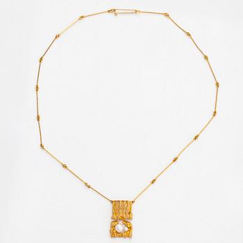 Björn Weckström, A 14K gold necklace 'Kelohelmet' with cultured pearls for Lapponia 1972.