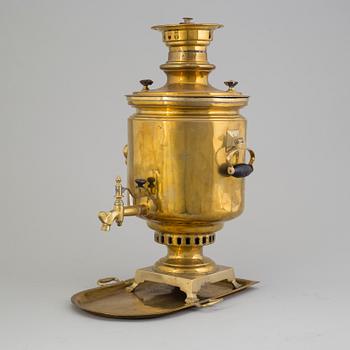 An end of the 19th century Russian  brass samovar.