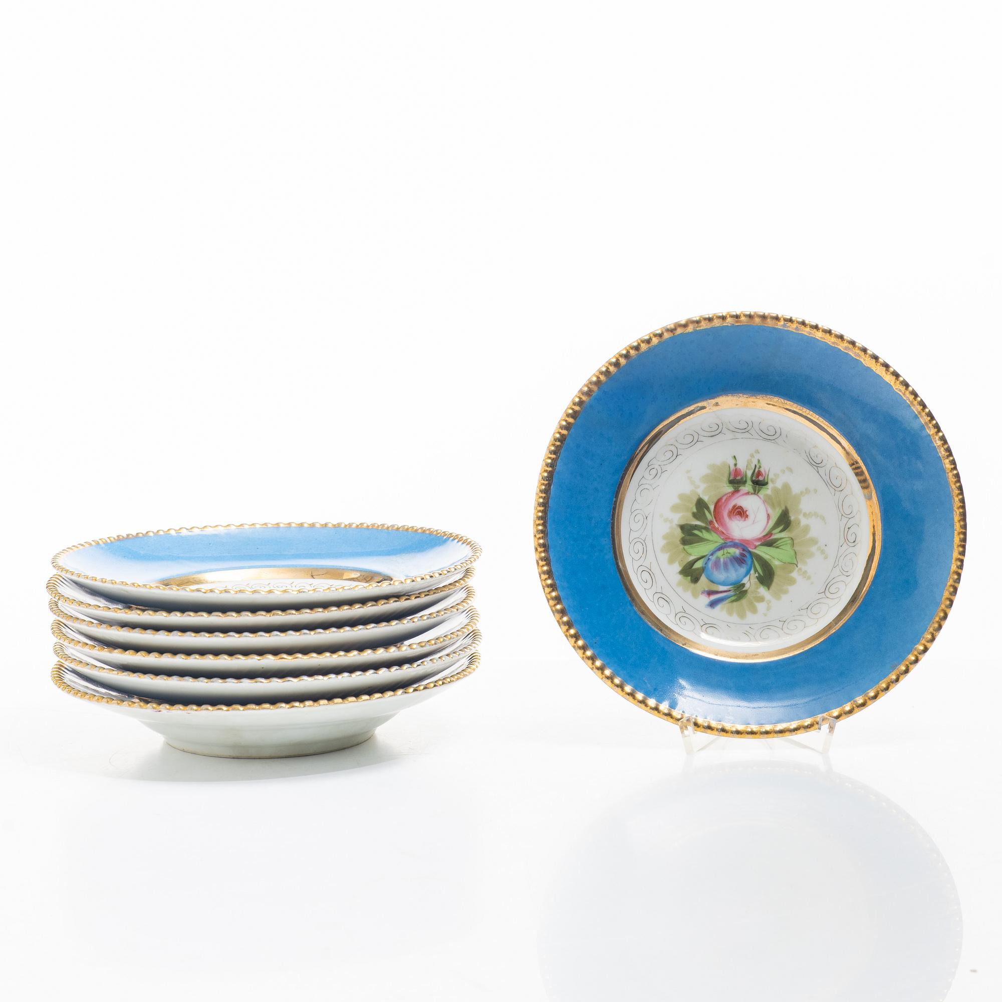 Six Russian plates, Kuznetsov, early 20th Century.