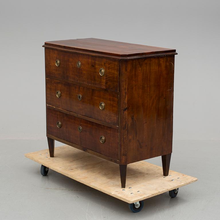BYRÅ, sengustaviansk stil, omkring år 1900.