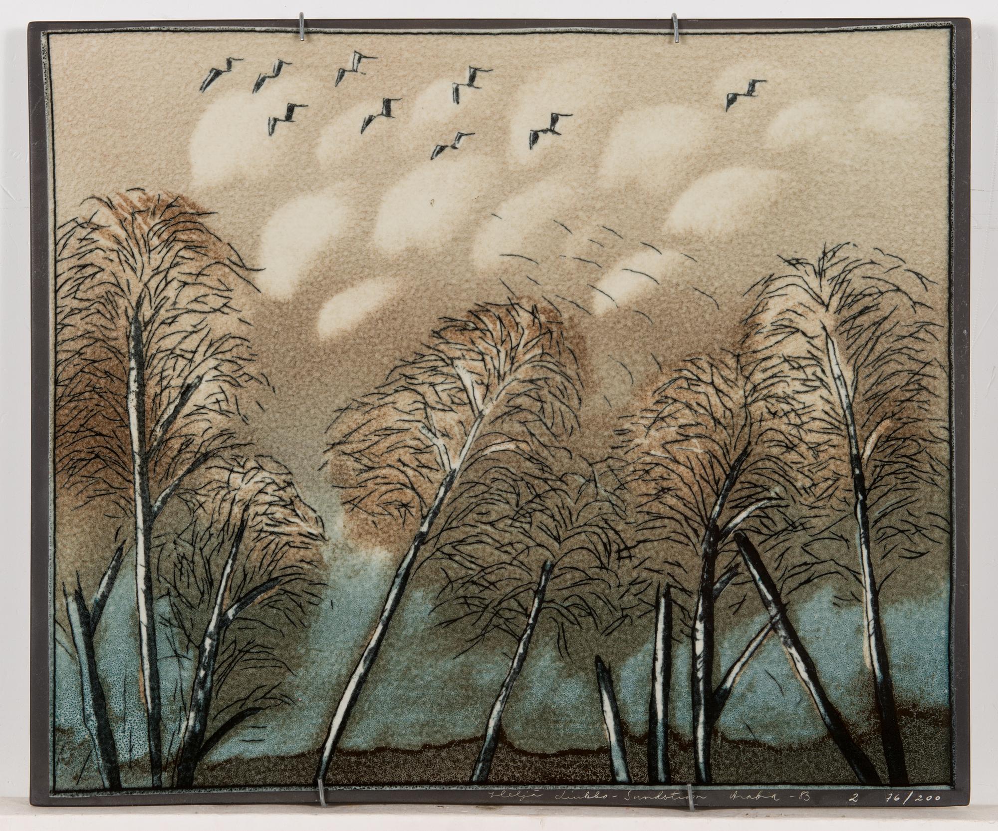 Heljä Liukko-Sundström, väggplattor, 4 st, signerade Heljä Liukko-Sundström, Arabia 1982 och 1983.