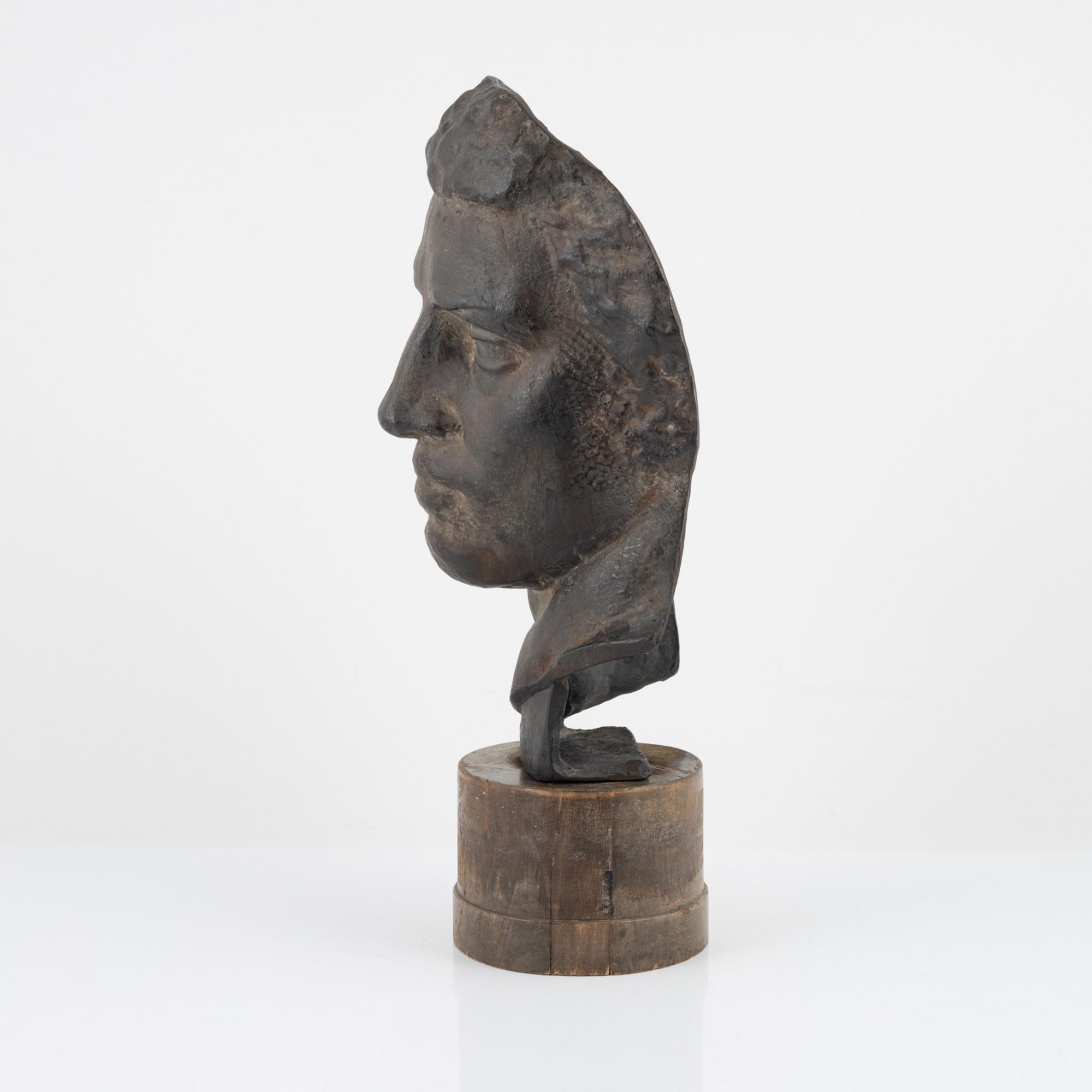 A iron sculpture, 20th century.