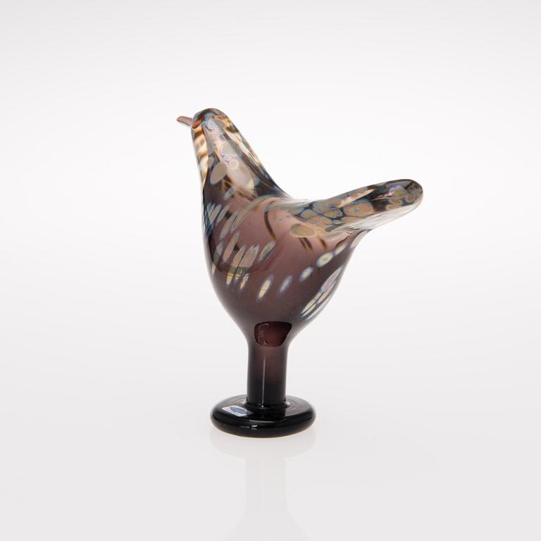 A glass bird by Oiva Toikka. Songtrush. Signed Oiva Toikka, Nuutajärvi Notsjö.