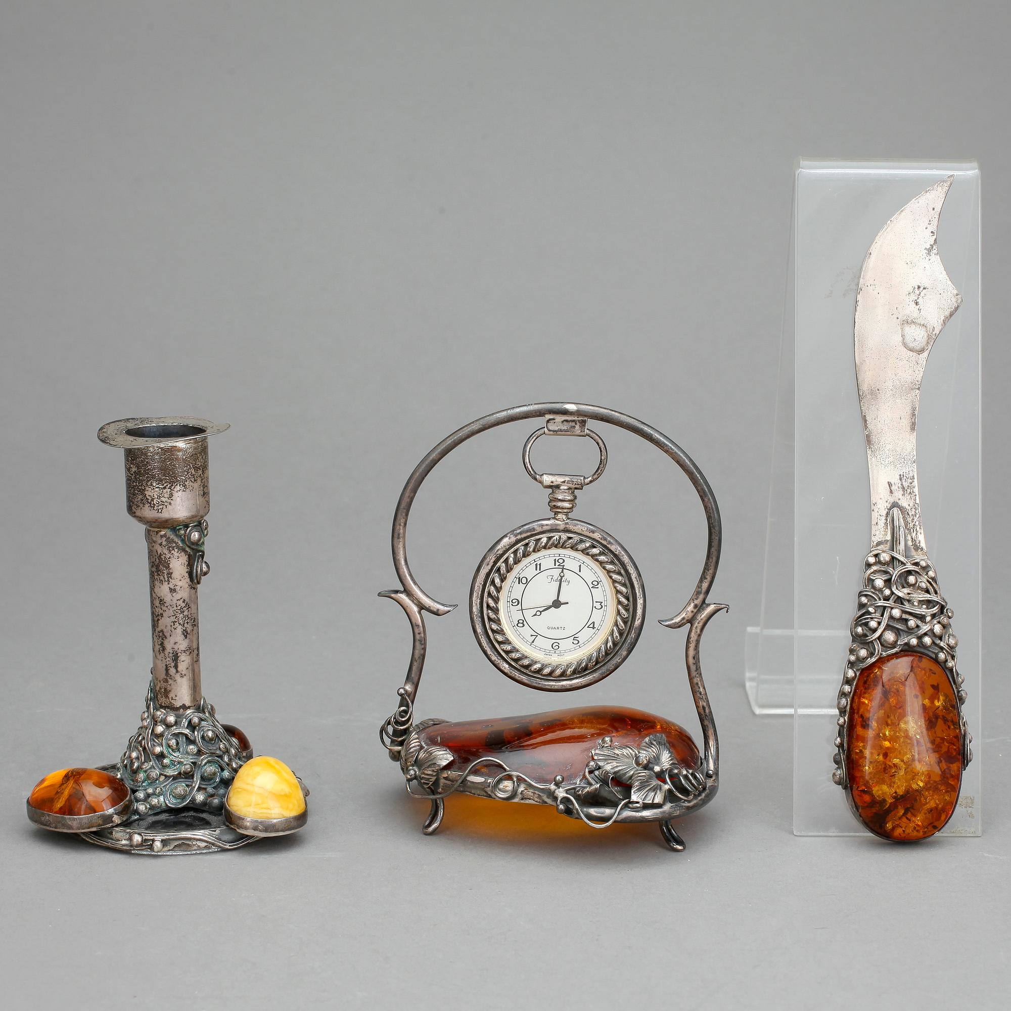 LJUSSTAKE, BREVKNIV SAMT KLOCKSTÄLL, silver, bärnsten, otydliga stämplar, 1900-tal.