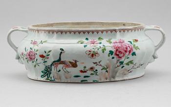 TERRIN, porslin, Kina, Qianlong 1736-1795.
