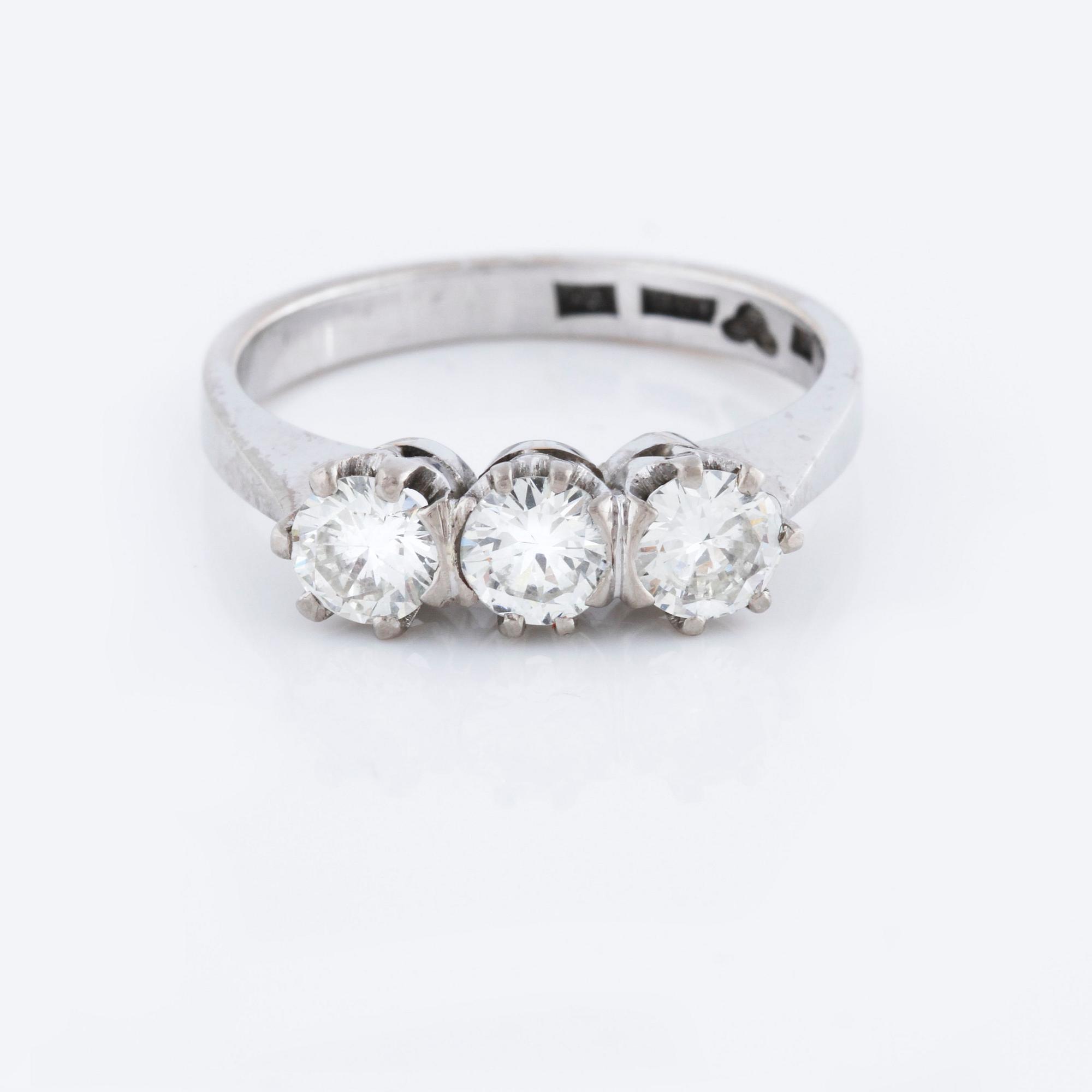 A 0.87 cts brilliant cut diamond ring by Andersons, Västervik, 1973.