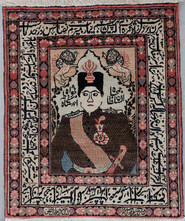 MATTA, semiantik, Sarouk, ca 70x57 cm.