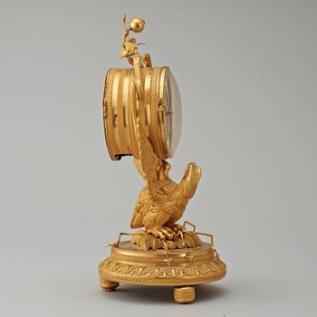 BORDSPENDYL. Wien, 1800-talets början. Empire.