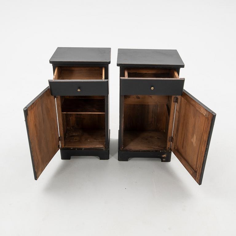 Sängbord ett par 1900-talets första hälft.