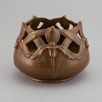 JOSEF EKBERG, ytterfoder, flintgods, Gustavsberg, 1904.