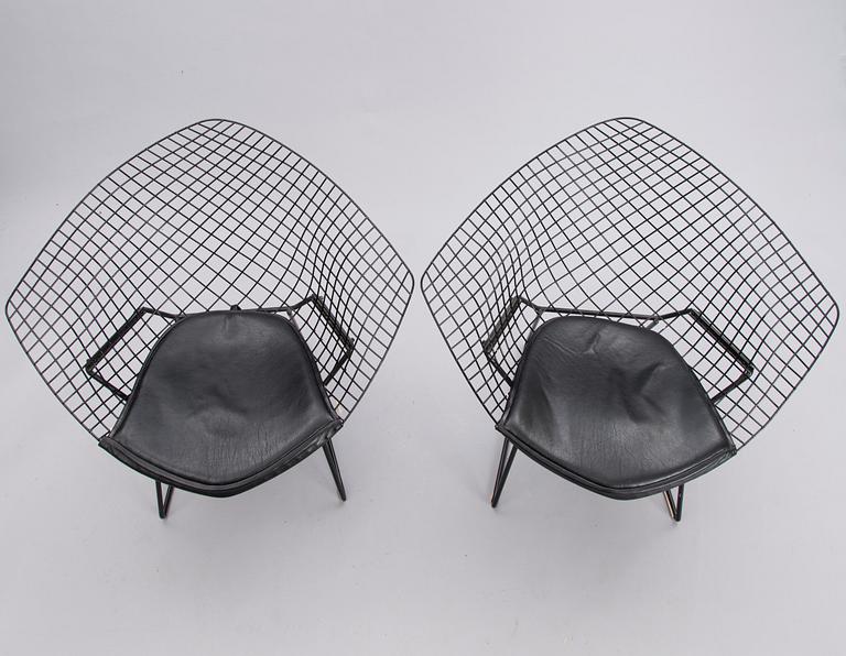 HARRY BERTOIA, STOLAR, ett par, "Diamond Chair". Modellen formgiven år 1952.