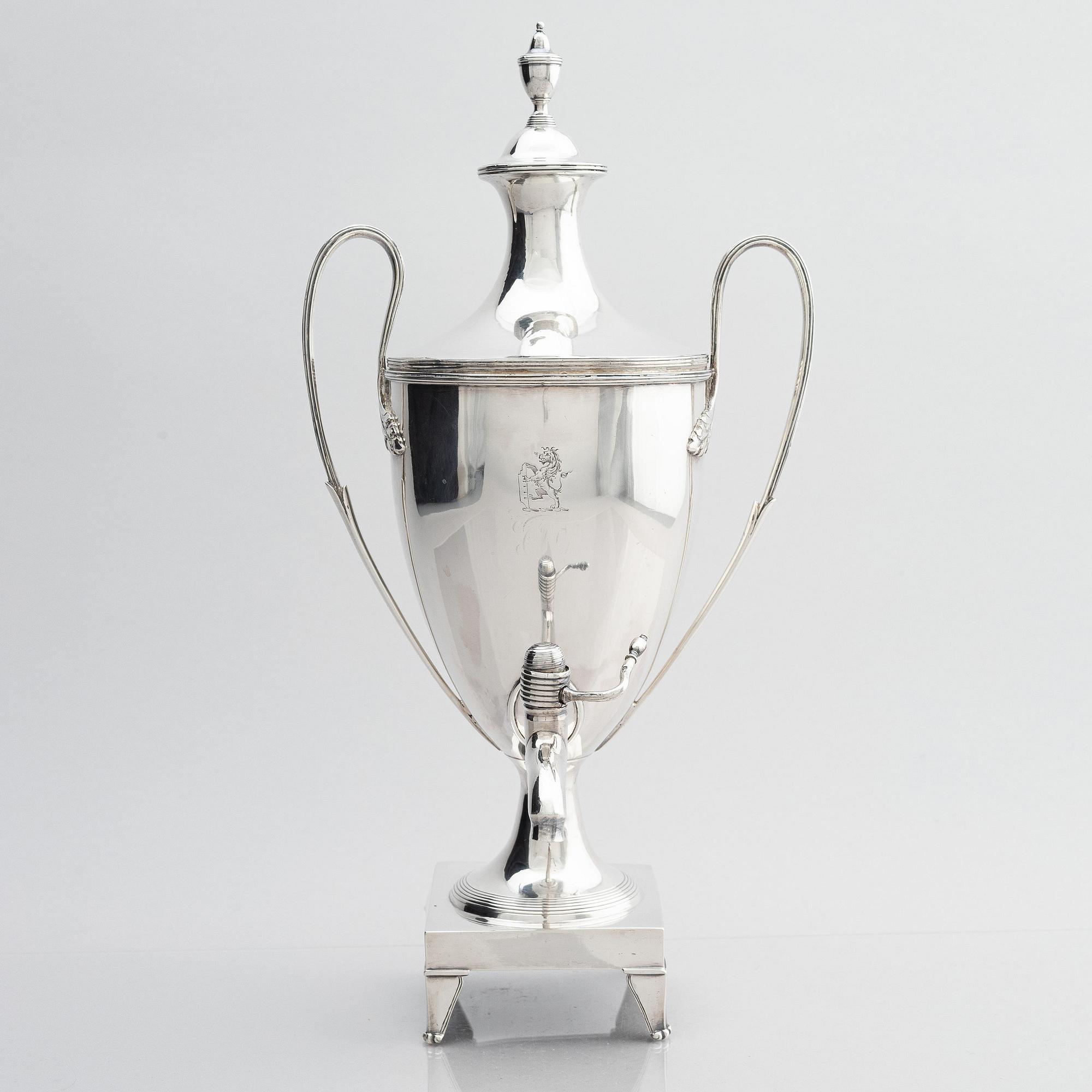 Tekök, silver, London 1788.