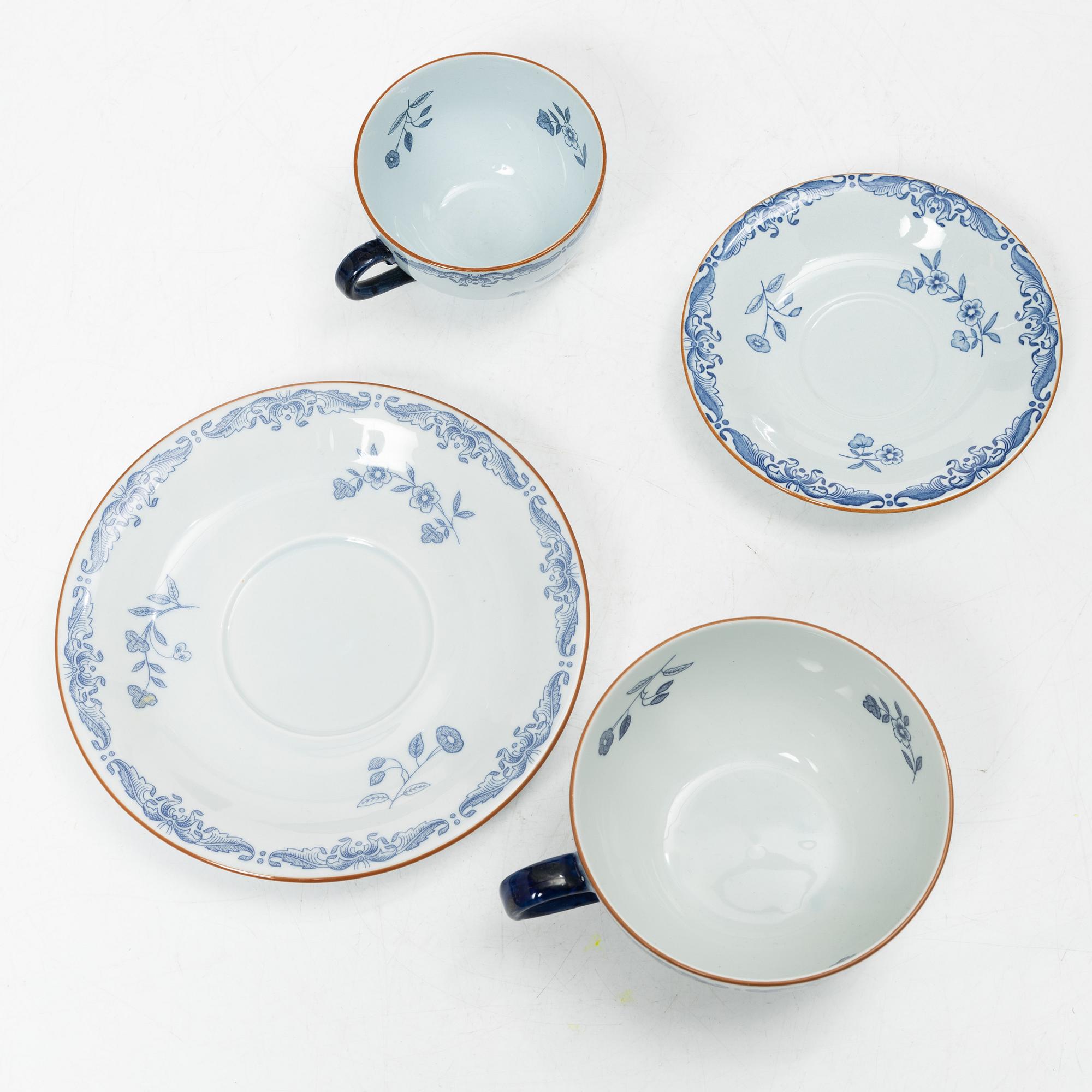 Matservis, 75 delar, "Ostindia", Rörstrand, samt en kinesisk tallrik, exportporslin, mönsterförlaga till "Ostindia".