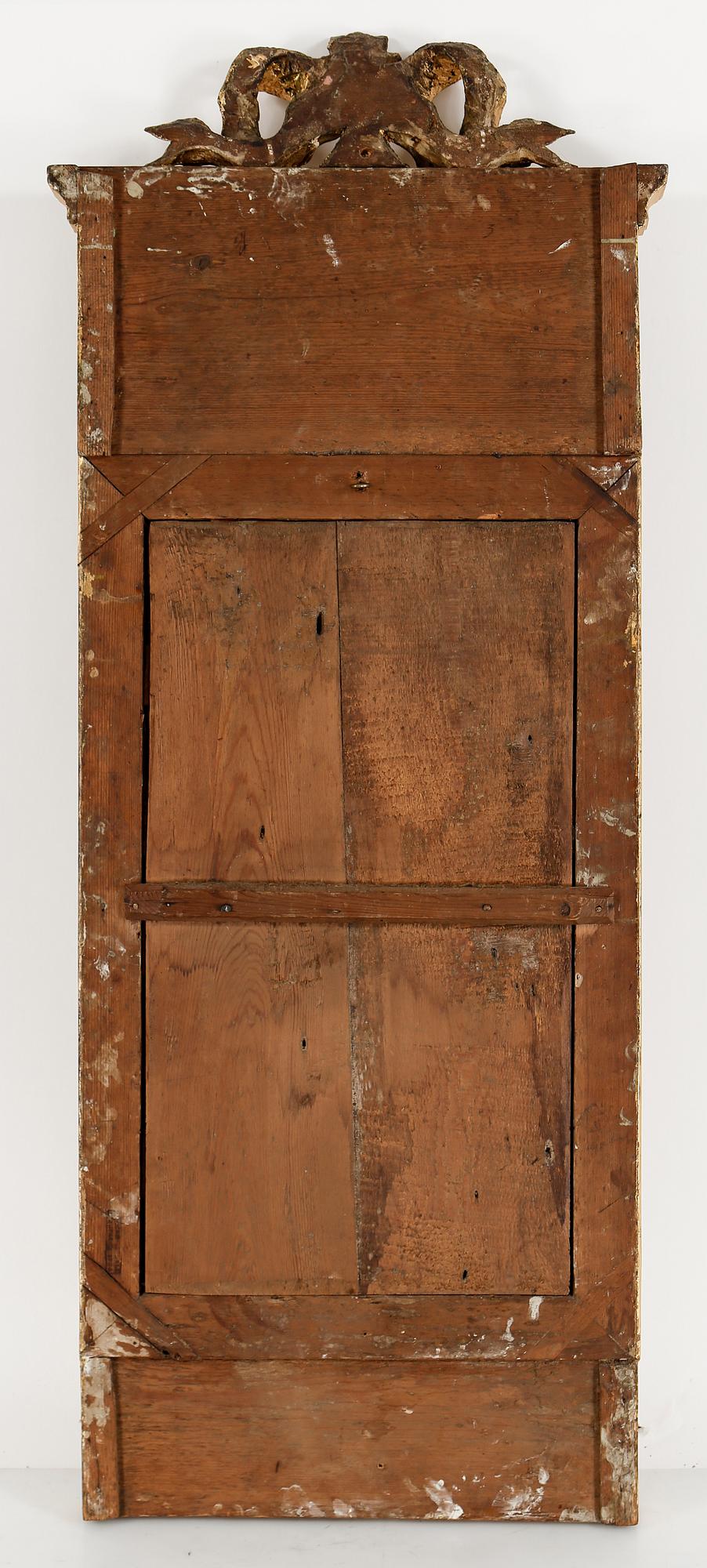 SPEGEL, gustaviansk, bär Stockholms hallstämpel 1796.