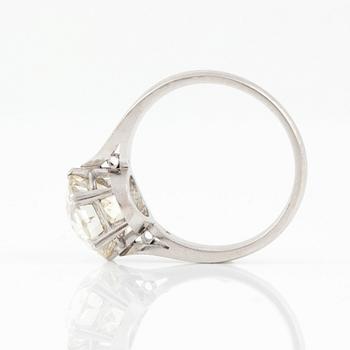 RING med gammalslipad diamant ca 2.50 ct, kvalitet ca M-N/VVS.